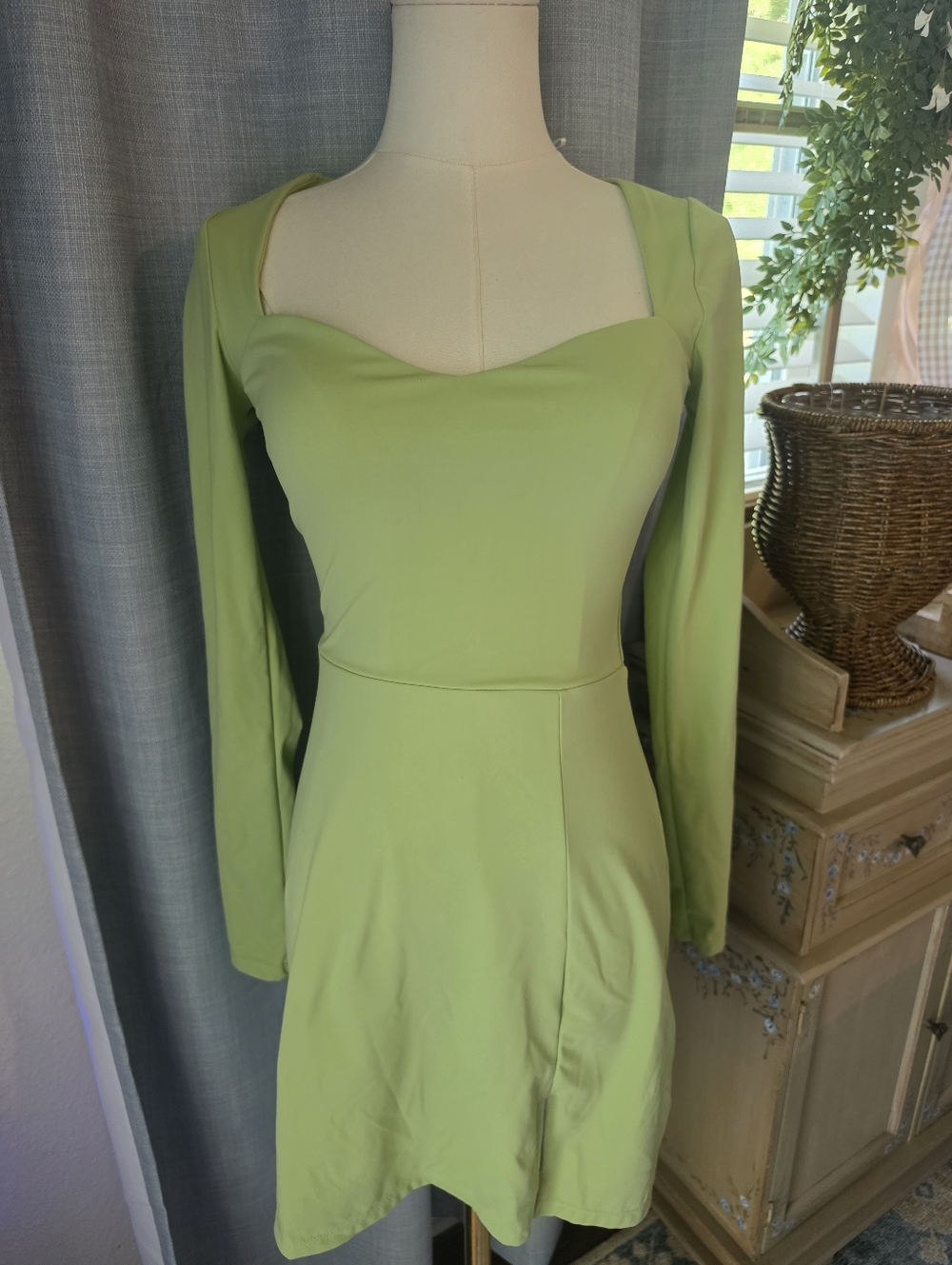 Qinsen Athletic Dress - Picture 2 of 5